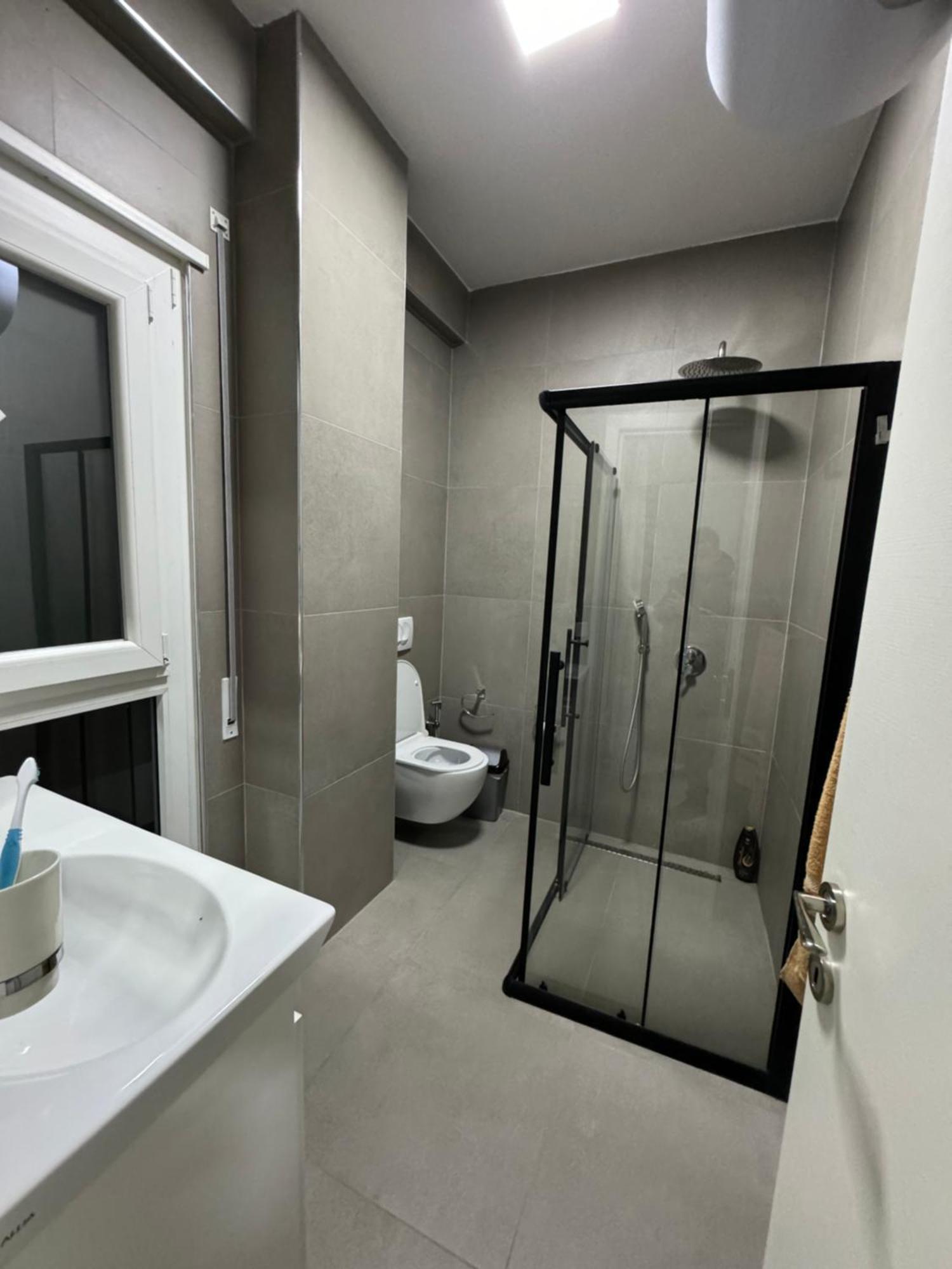 Tirana Centre Lions Gate 2 Apartment Ngoại thất bức ảnh