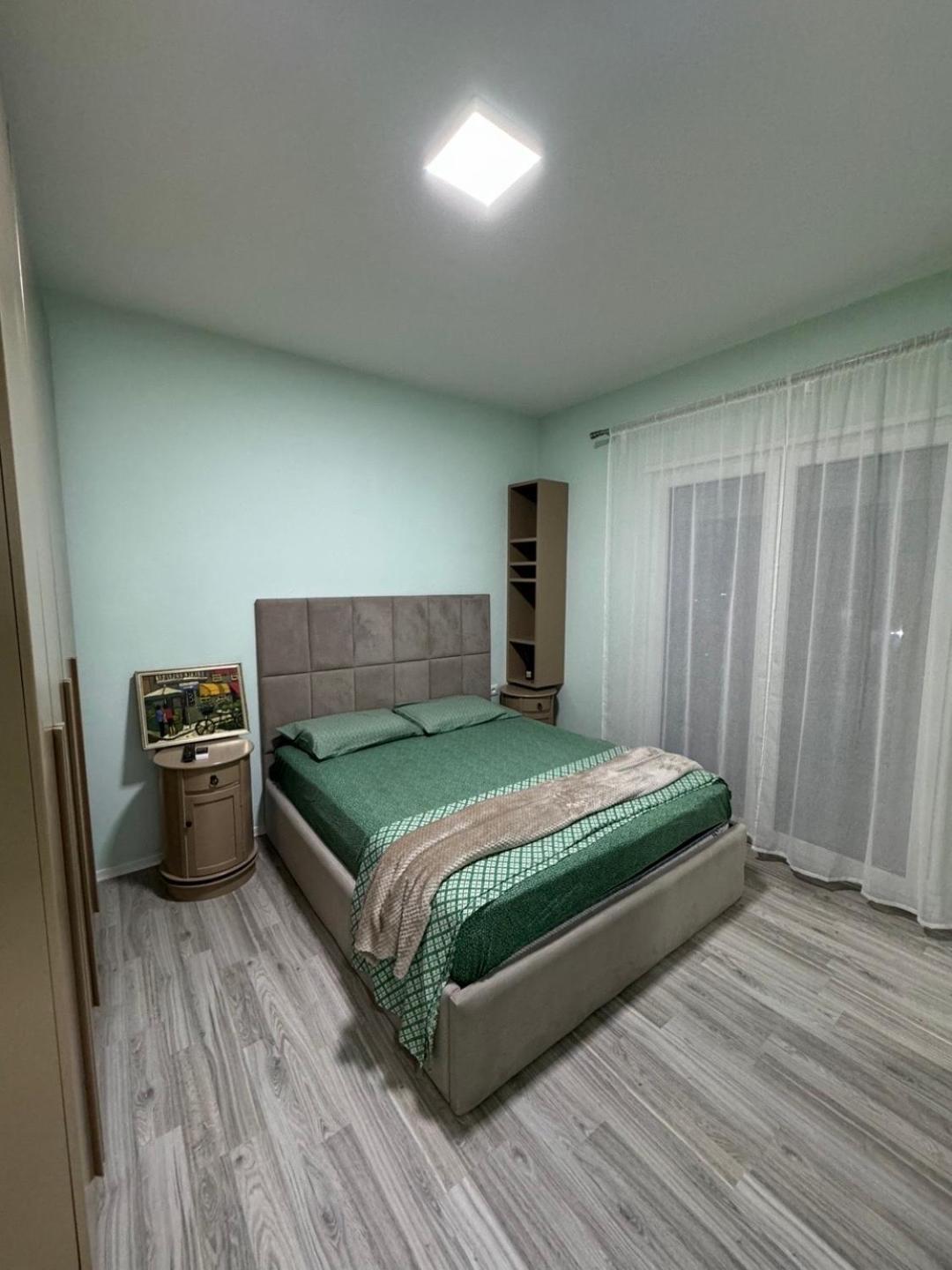 Tirana Centre Lions Gate 2 Apartment Ngoại thất bức ảnh